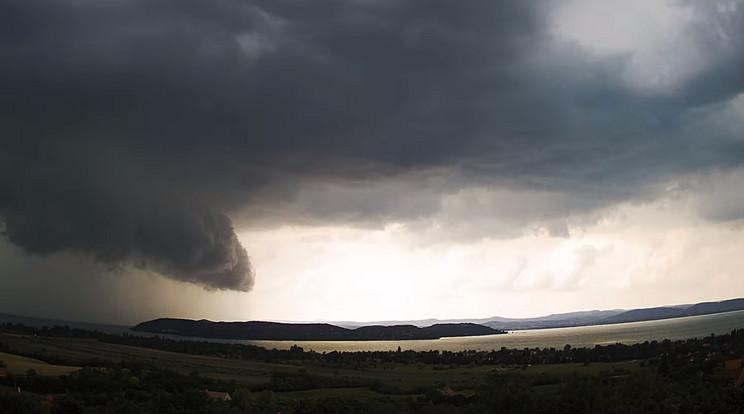 Rémisztő vihar csapott le Balaton vidékére