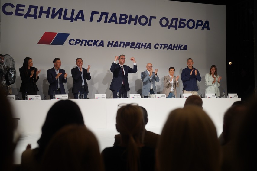 Niš sednica Glavnog odbora SNS