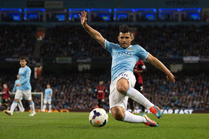 8. Sergio Aguero, Manchester City. Zarobki: 21 mln dol.