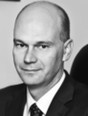 Maciej Berek, doktor nauk prawnych, radca prawny, w latach 2008– –2015 prezes Rządowego Centrum Legislacji