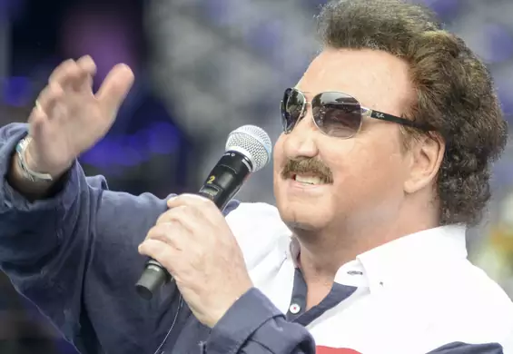 Krawczyk to "prawdziwy gangster". Dla młodych "polski Elvis" był idolem, a nie gościem z memów