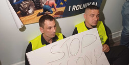Strajk okupacyjny w Sejmie. Wzywają premiera Tuska na spotkanie