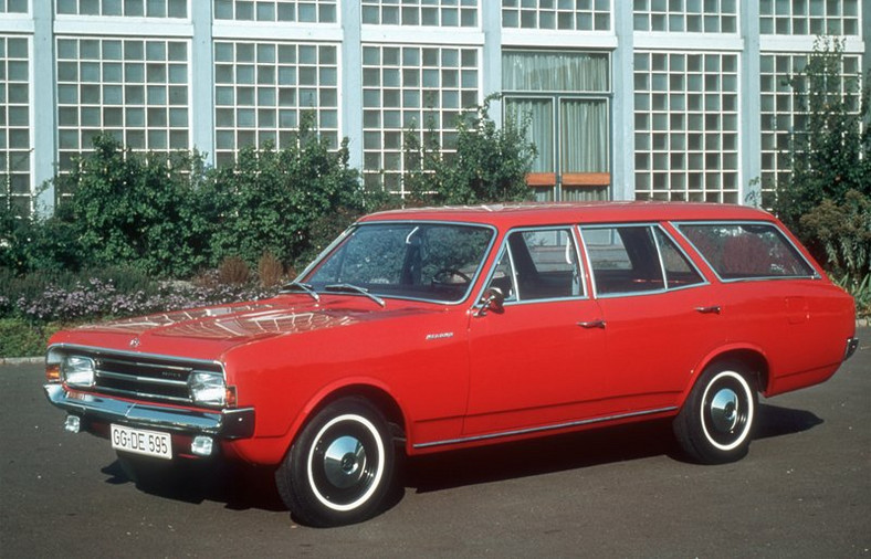 Opel: wiosna oldtimerów (fotogaleria)