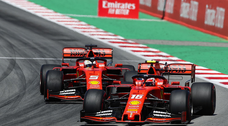 Charles Leclerc és Sebastian Vettel is bosszús: egyelőre nem versenyképes a Ferrari / Fotó: GettyImages