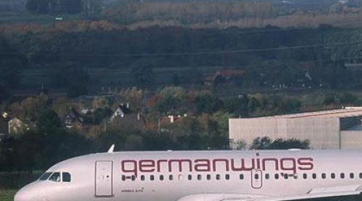 Nincs túlélő! Lezuhant a Germanwings fapados gépe az Alpokban