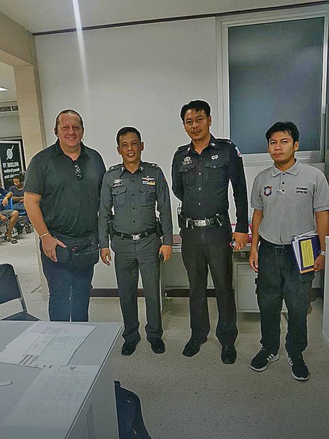 Aleksandar Radulović, na fotografiji prvi sa leve strane