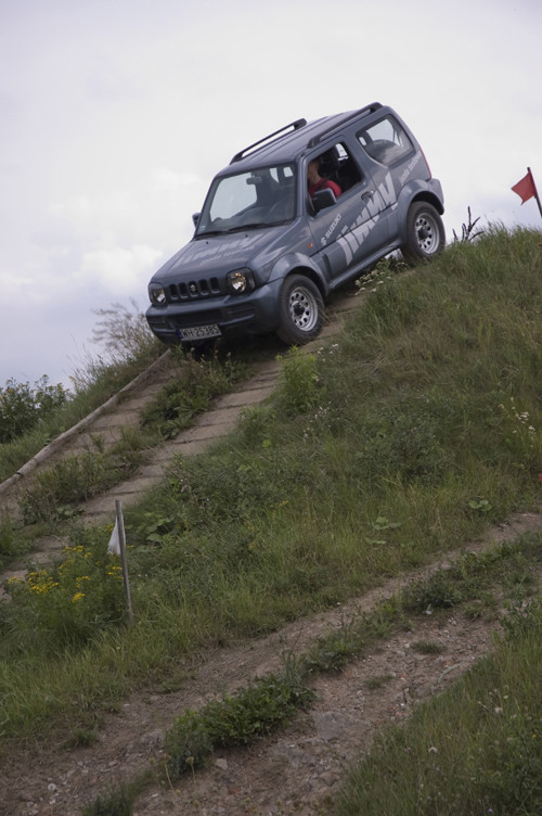 Suzuki Jimny 1.3 JLX - Duża zabawka