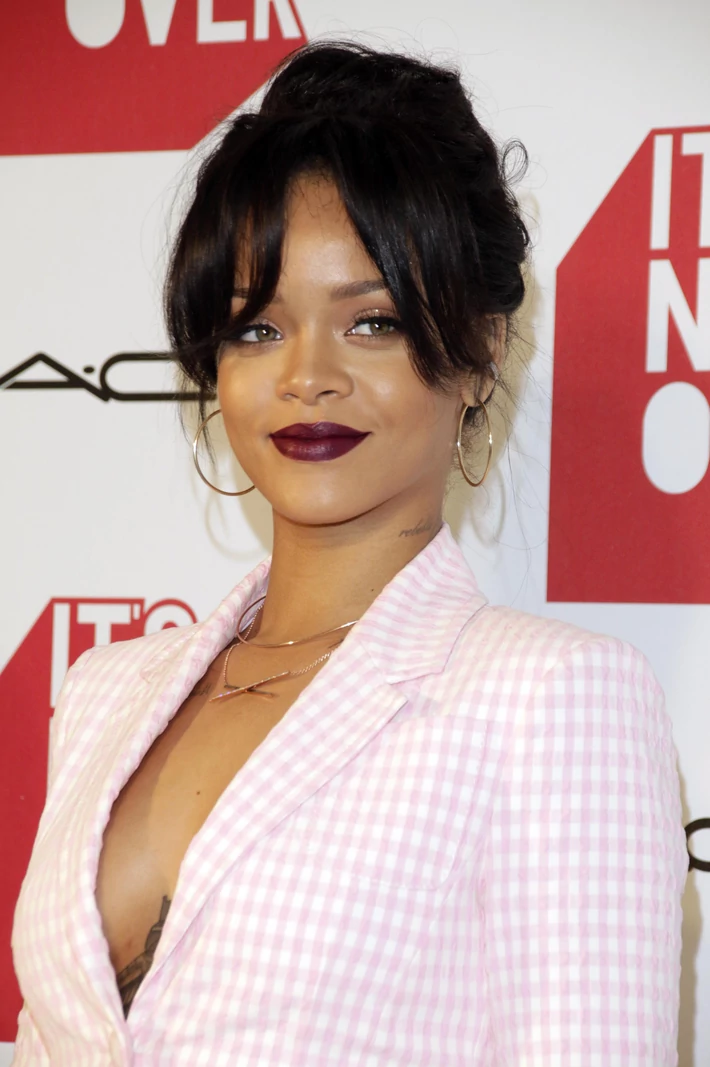 18. Rihanna - 48 mln dolarów