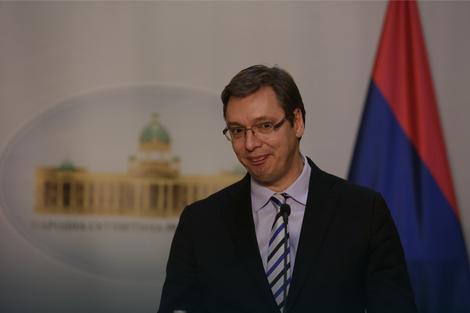 Vučić: Odluka o izborima do kraja januara sledeće godine OcdktkqTURBXy9kOTA3NjdjY2I5NjkxNWQ2MDYwMTY4YzNhZmQ4MWYwMS5qcGVnk5UCzQMUAMLDlQLNAdYAwsOVB9kyL3B1bHNjbXMvTURBXy8xZDc0Y2I0MTcwNTk1MDQzNjYyOWNhYmQ2MDZmNTBmNi5wbmcHwgA