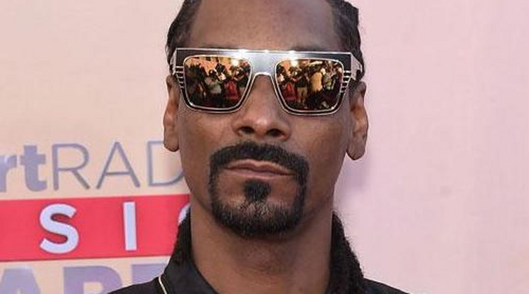 Lekapcsolták Snoop Doggot az olasz reptéren