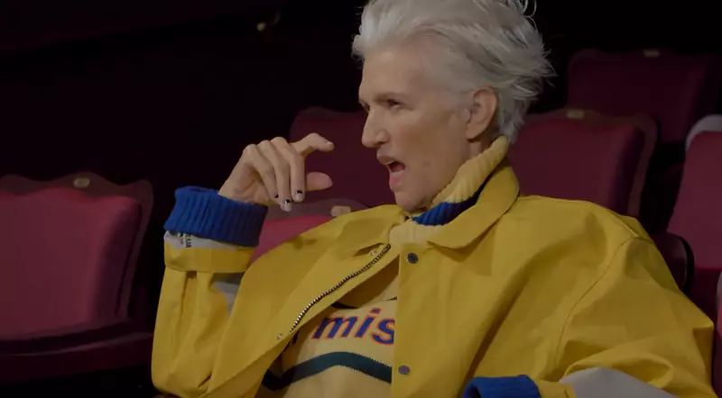 Maye Musk i Hypebae w ciuchach Supreme