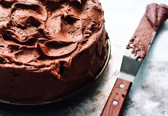 Przepis na ciasto czekoladowe z... colą! Pachnące, łatwe i bardzo smaczne!