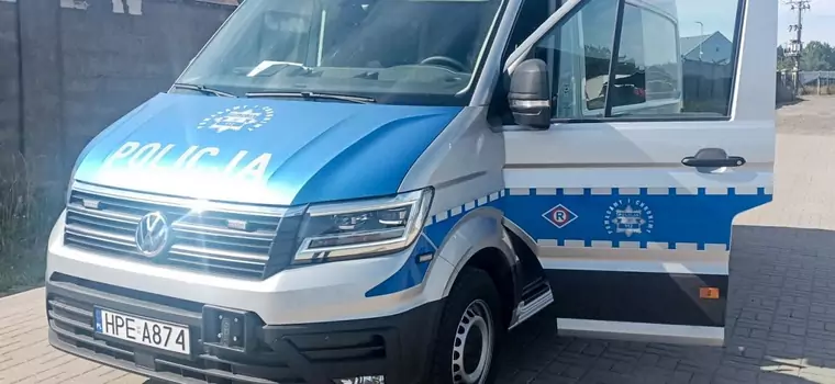 Policjanci skorzystali ze specjalnego ambulansu. Odkryli coś, czego się nie spodziewali