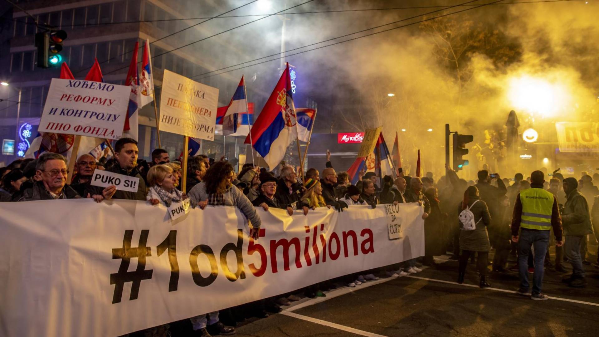 Fotka sa BG protesta govori sve o Srbiji u poslednjih 20 godina