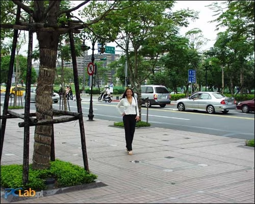 Gosia przy jednej z ulic w Tajpej