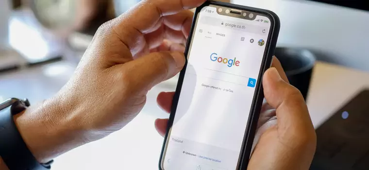 Google dodaje użyteczne informacje dla podróżujących w czasie pandemii