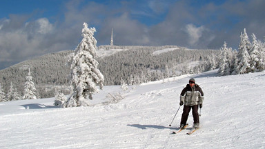 Skrzyczne – kultowa góra wraca do gry, a narciarzy w całym Szczyrku czekają lepsze czasy