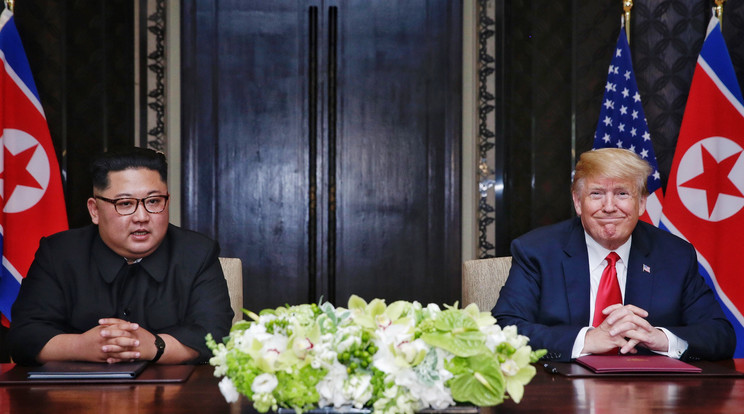 Kim Dzsongun és Donald Trump első találkozójukon hamar megtalálta a közös hangot /Fotó: Getty Images