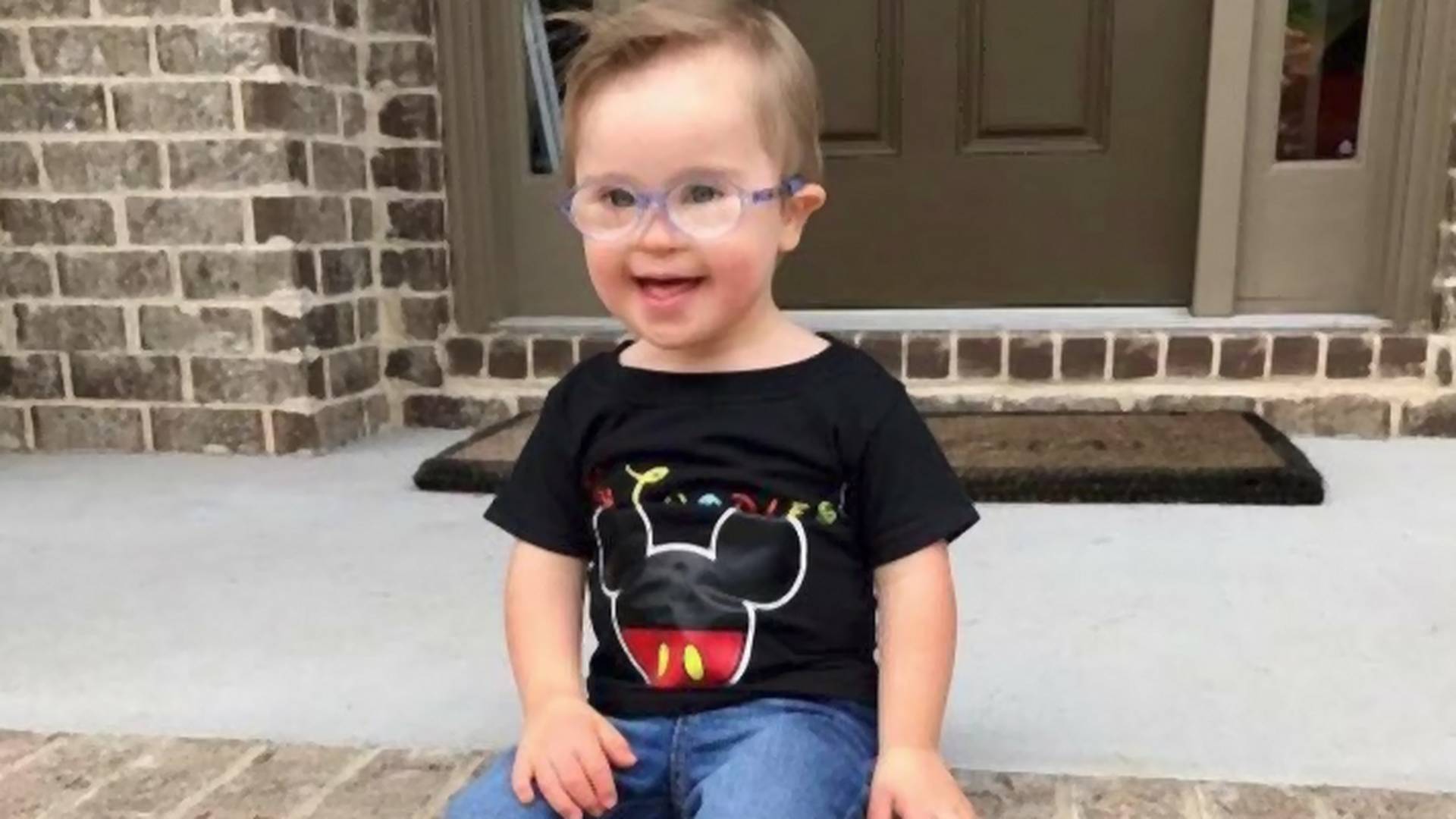 Priča o dvogodišnjem dečaku s Daunovim sindromom koji širi sreću