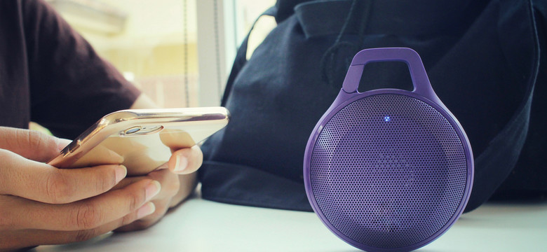 Bezprzewodowe głośniki - komfortowo słuchaj ulubionej muzyki podczas podróży