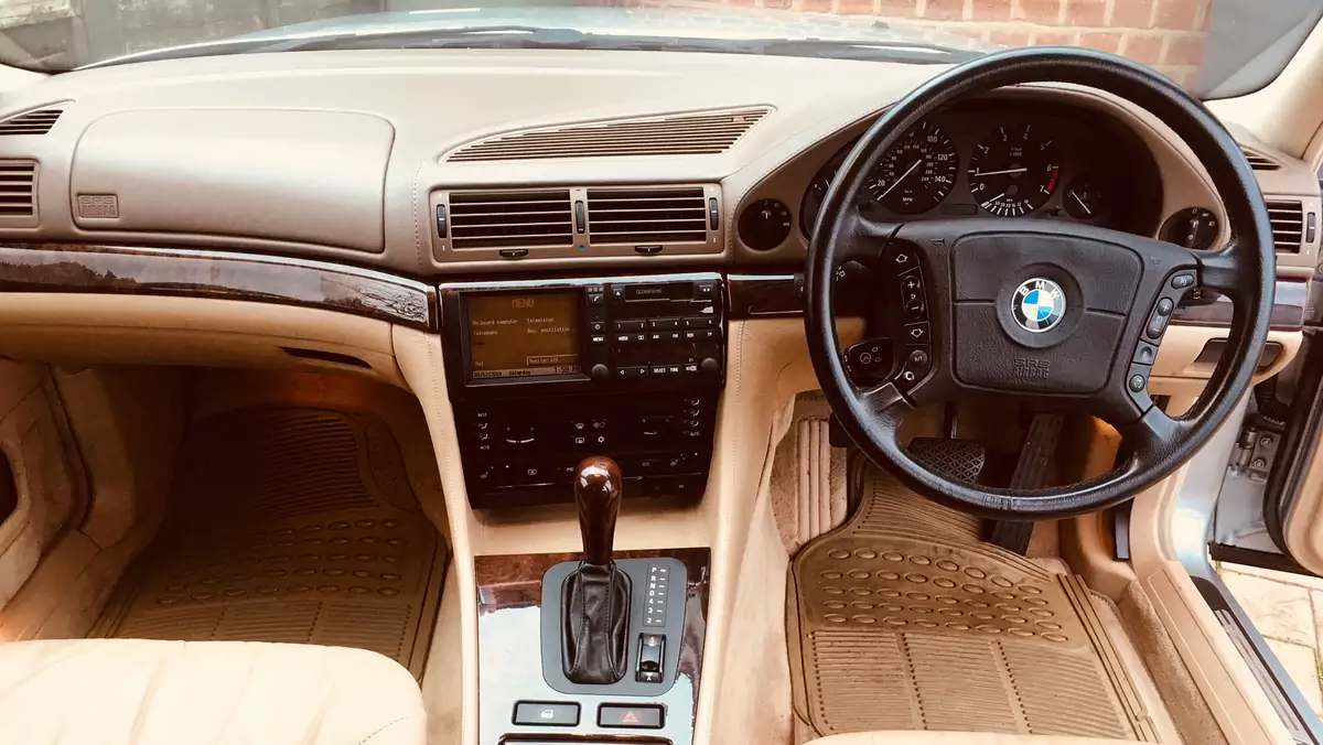 1995 BMW E38 750iL ex-Francis Rossi OBE interior 1