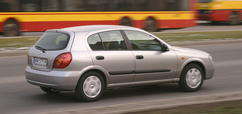 Nissan Almera: radzimy co kupić, diesla a może benzynę