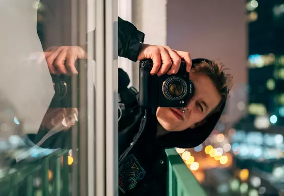 Fotograf pracuje w biegu i musi mieć szybki sprzęt. Pokazał nam, co jest mu potrzebne