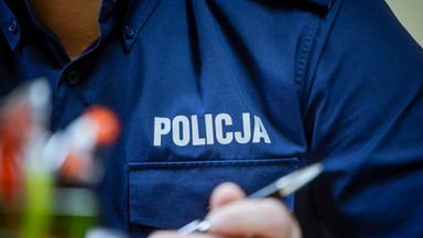 Kierowcy wezwali policję, bo nie potrafili się dogadać. Dostali po 1500 zł mandatu