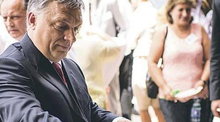 Rágerjedt a házi kolbászra Orbán