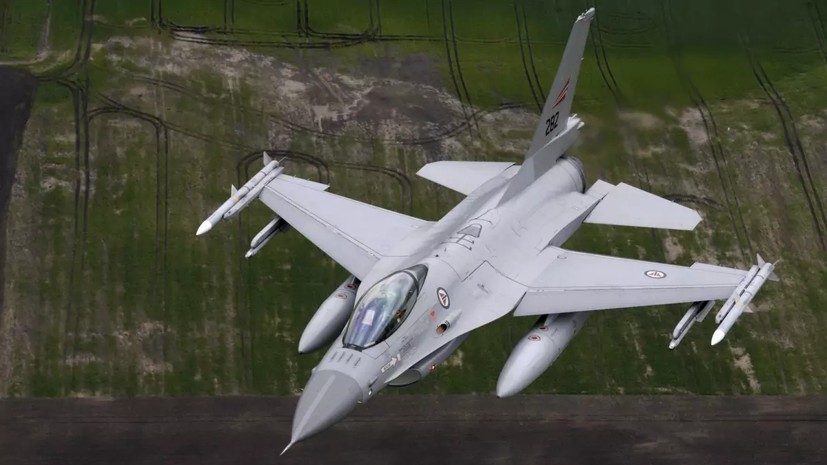 Myśliwiec F-16