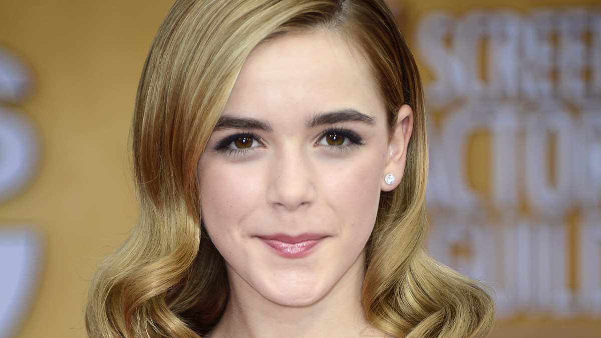 <strong>Kiernan Shipka</strong>, najsłynniejsza <strong>13-latka Hollywoodu</strong>, popija jagodowy koktajl w obrzydliwie modnej kawiarni w Los Angeles i opowiada o tym, dlaczego nigdy nie powinniśmy jej nazywać "dziecięcą aktorką".