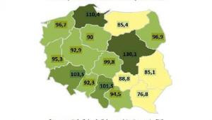 Mapa przeciętnego miesięcznego dochodu na 1 osobę w gospodarstwie domowym w stosunku do średniej dla Polski