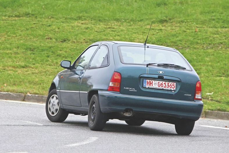 Auta za niecałe 3000 złotych: Opel Vectra, VW Golf III, Daewoo Nexia i Skoda Felicia