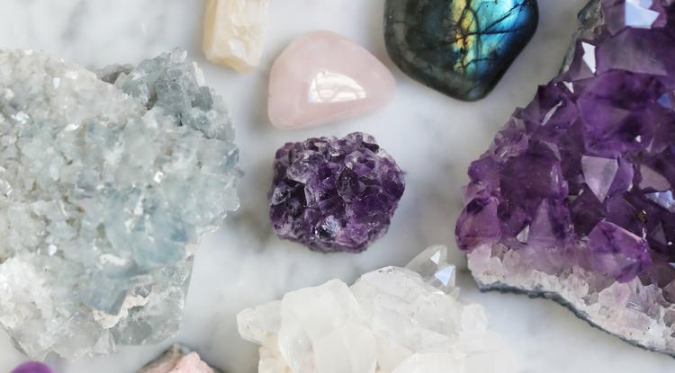 Van öt olyan ásványi kő, ami segít elűzni a negatív energiákat és szerencsét hoz Fotó: Getty Images