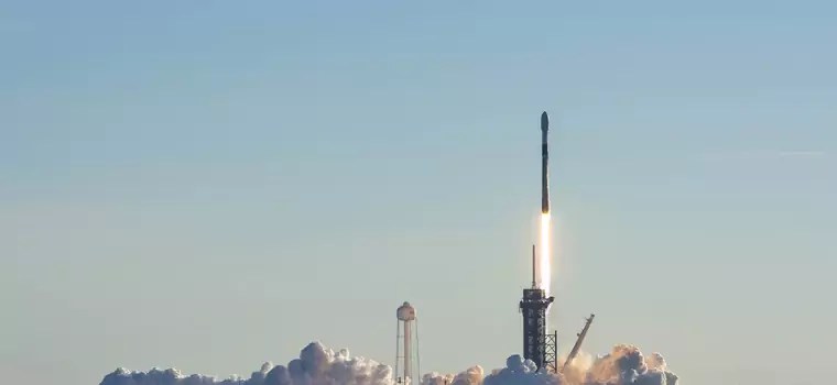 SpaceX wystrzeliło nowe satelity Starlink i ustanowiło rekord w odzyskiwaniu Falcona 9