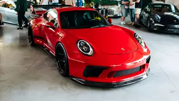 Polacy zmodyfikowali Porsche 911 (991). Oto najnowszy Indecent 005