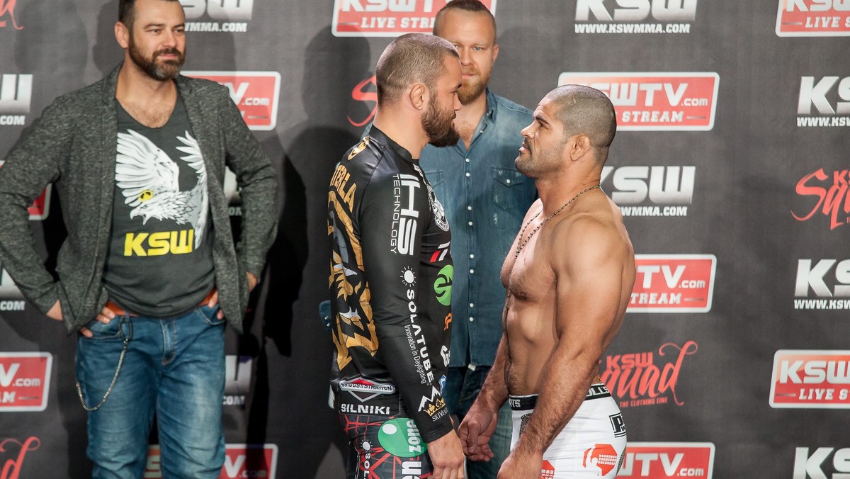 KSW 36 "Trzy Korony" coraz bliżej. Już w sobotni wieczór w Zielonej Górze gwiazdy polskiej federacji wejdą do klatki, by stoczyć kolejne pojedynki. W piątek natomiast w hali CRS wojownicy stanęli twarzą w twarz podczas otwartej ceremonii ważenia. Tym razem była ona jednak inna niż zwykle, bo KSW wprowadziło nową formułę. Jeśli chodzi o wyniki - to wszyscy bohaterowie KSW 36 zmieścili się w limitach, a jeśli chodzi o walkę wieczoru - Michał Materla okazał się minimalnie cięższy od swojego przeciwnika.