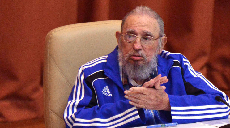 Hatalmas ováció fogadta Fidel Castrót a havannai kommunista párt hetedik kongresszusán / Fotó: MTI