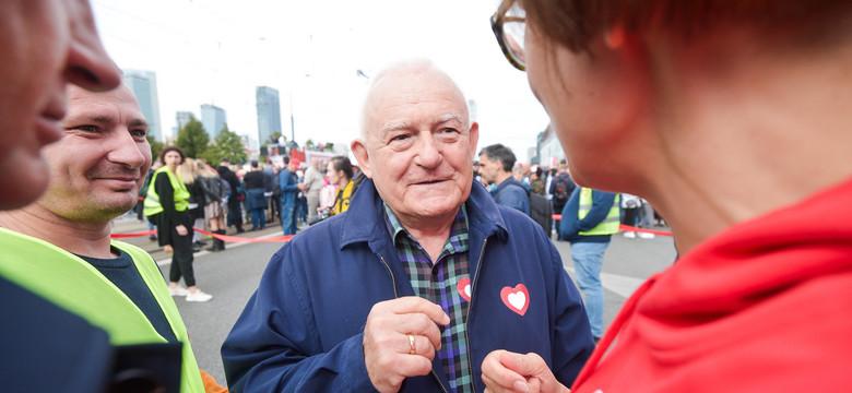 Leszek Miller zacytował Magdalenę Ogórek. Następnie wbił jej szpilkę