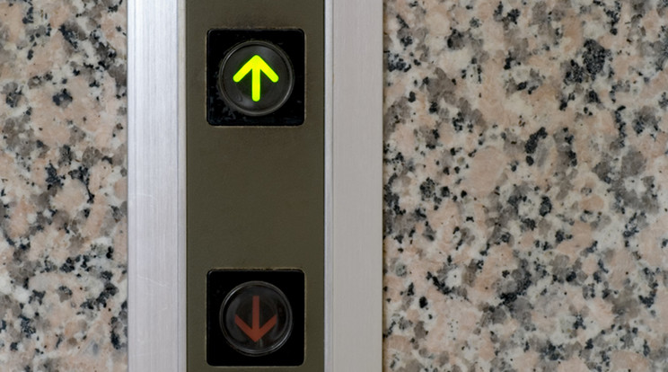 A kórházi lift vágta ketté a kismamát /Illusztráció: Northfoto