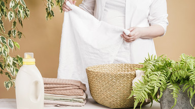 Jak często trzeba prać pościel, ręczniki i piżamy? Badanie pokazało, że robimy za rzadko