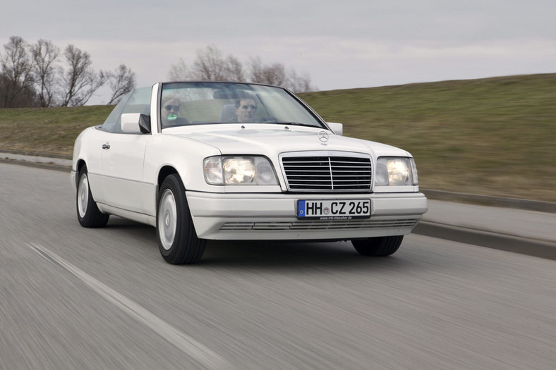 Mercedes 124 cabrio - kabriolet na cztery pory roku