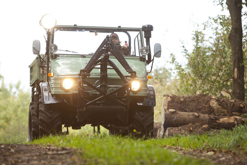 Unimog 406 - klasyk na ciężkie warunki