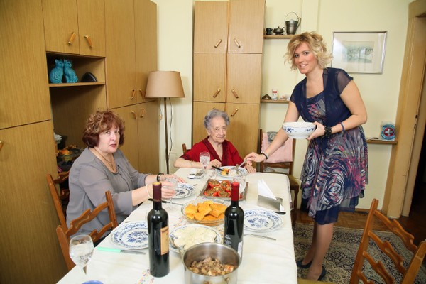 Jelena Golubović gajba