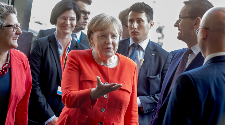 Angela Merkel német kancellár Lengyelországba látogatott, ahol bejárta a náci németek által létrehozott koncentrációs tábort./Fotó:Northfoto