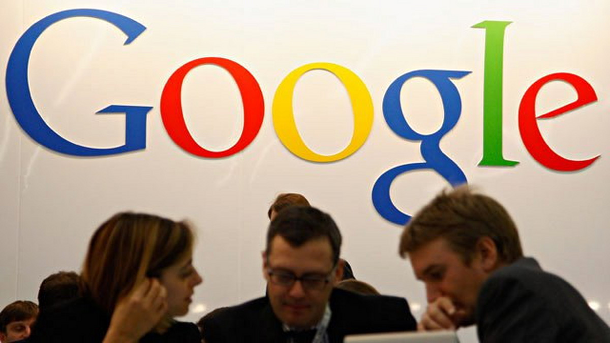 Komisja Europejska przedstawiła  formalne zarzuty wobec koncernu Google o nadużywanie dominującej pozycji na rynku wyszukiwarek internetowych. Wstępna analiza, której dokonały służby KE, wskazuje na naruszenie przez firmę przepisów antymonopolowych.