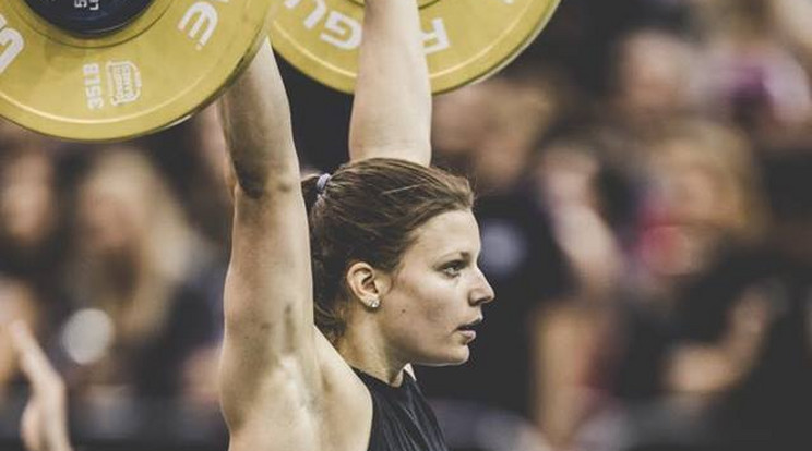 Laura jelenleg a CrossFit B’Brosban edz