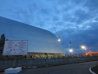 "Arka", którą nasunięto na reaktor IV w Czarnobylu