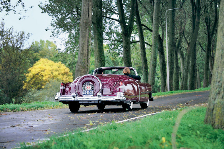 Cadillac 62 Eldorado Sport Convertible - złote cabrio