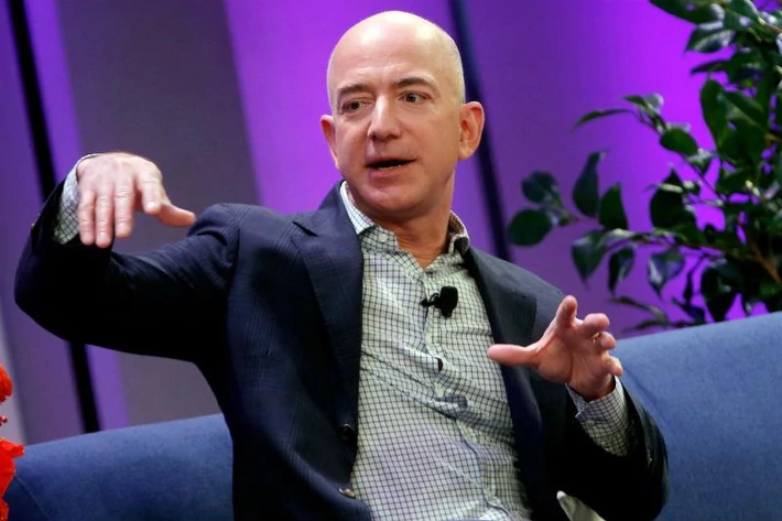 5. Jeff Bezos, majątek: 45,2 mld dol.